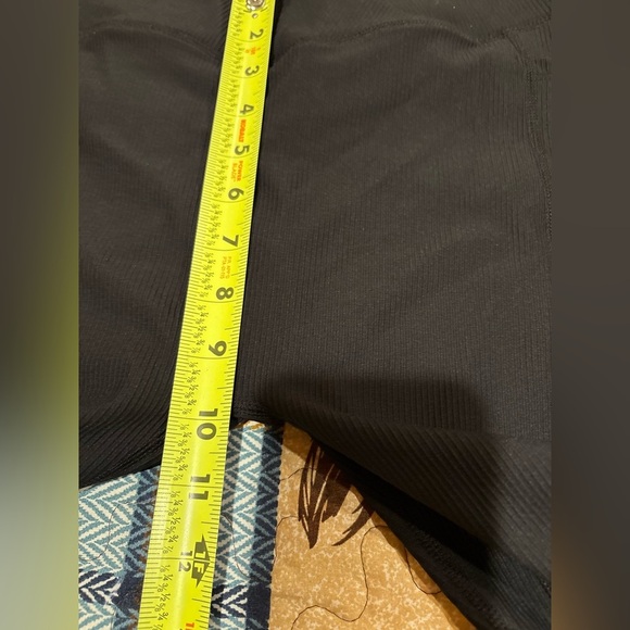 Kimith ribbed cropped tank top/sports, cross over ribbed leggings - Picture 12 of 13